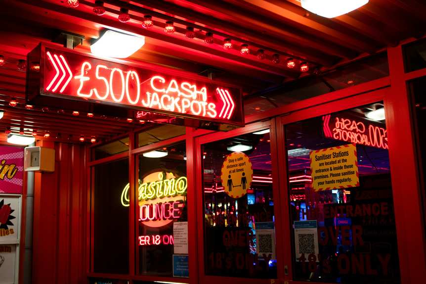 AllWins Casino vs. Betfred Casino: Which One Wins?